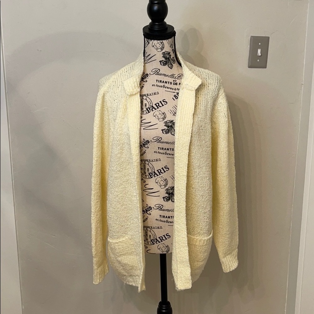 Vintage 1970’s Bonnie Lee cream grandma cardigan​​​​​​​​​​​​​​